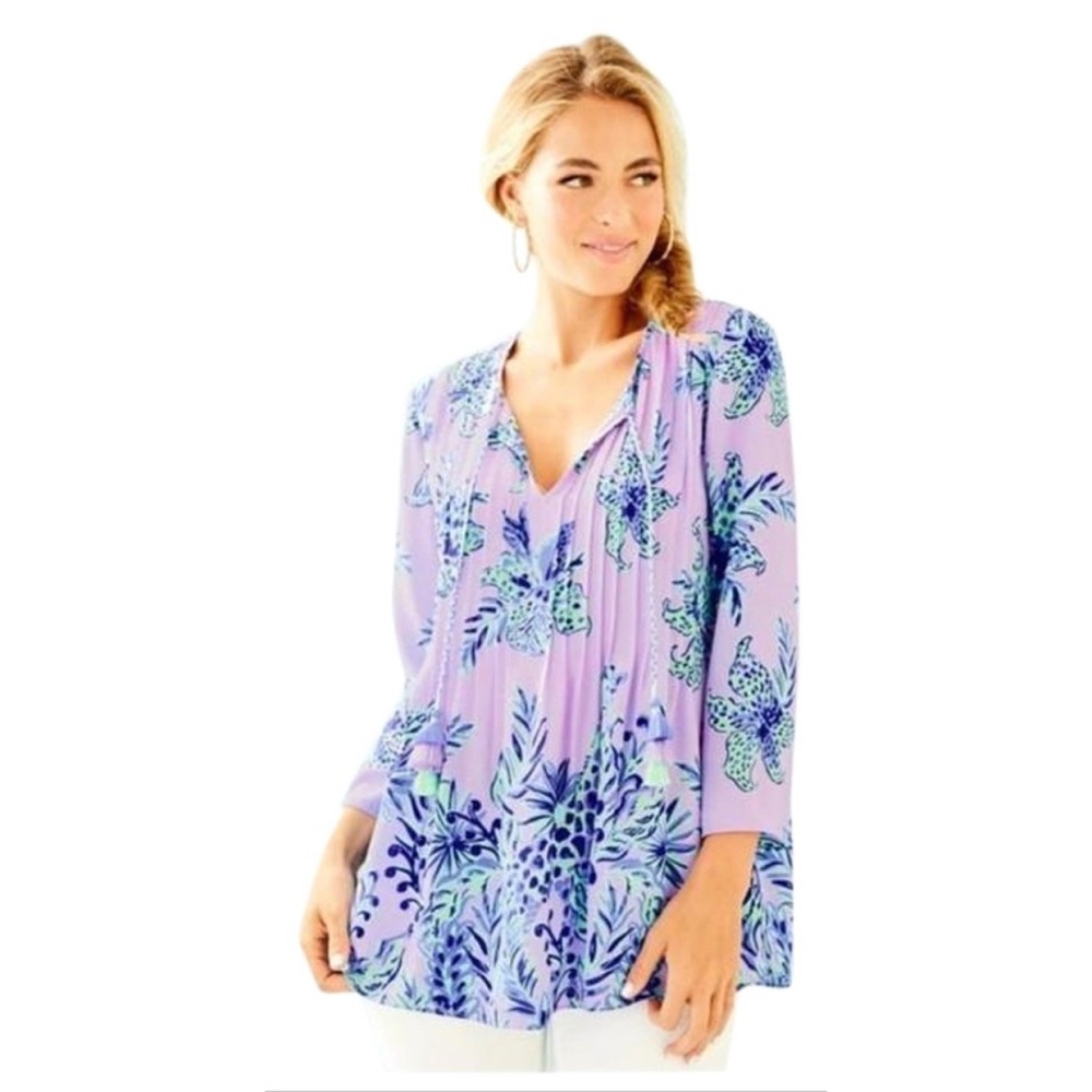 Lilly Pulitzer Marilina Top in Jungle Path Light Lilac Verbena